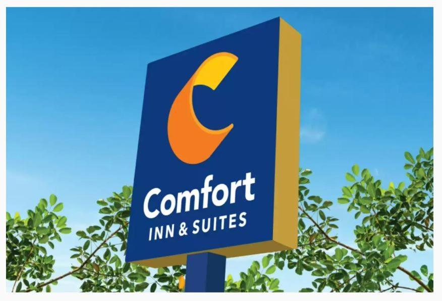 Comfort Inn & Suites Mt Rushmore Keystone Exterior photo