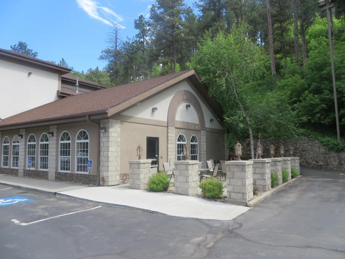 Comfort Inn & Suites Mt Rushmore Keystone Exterior photo